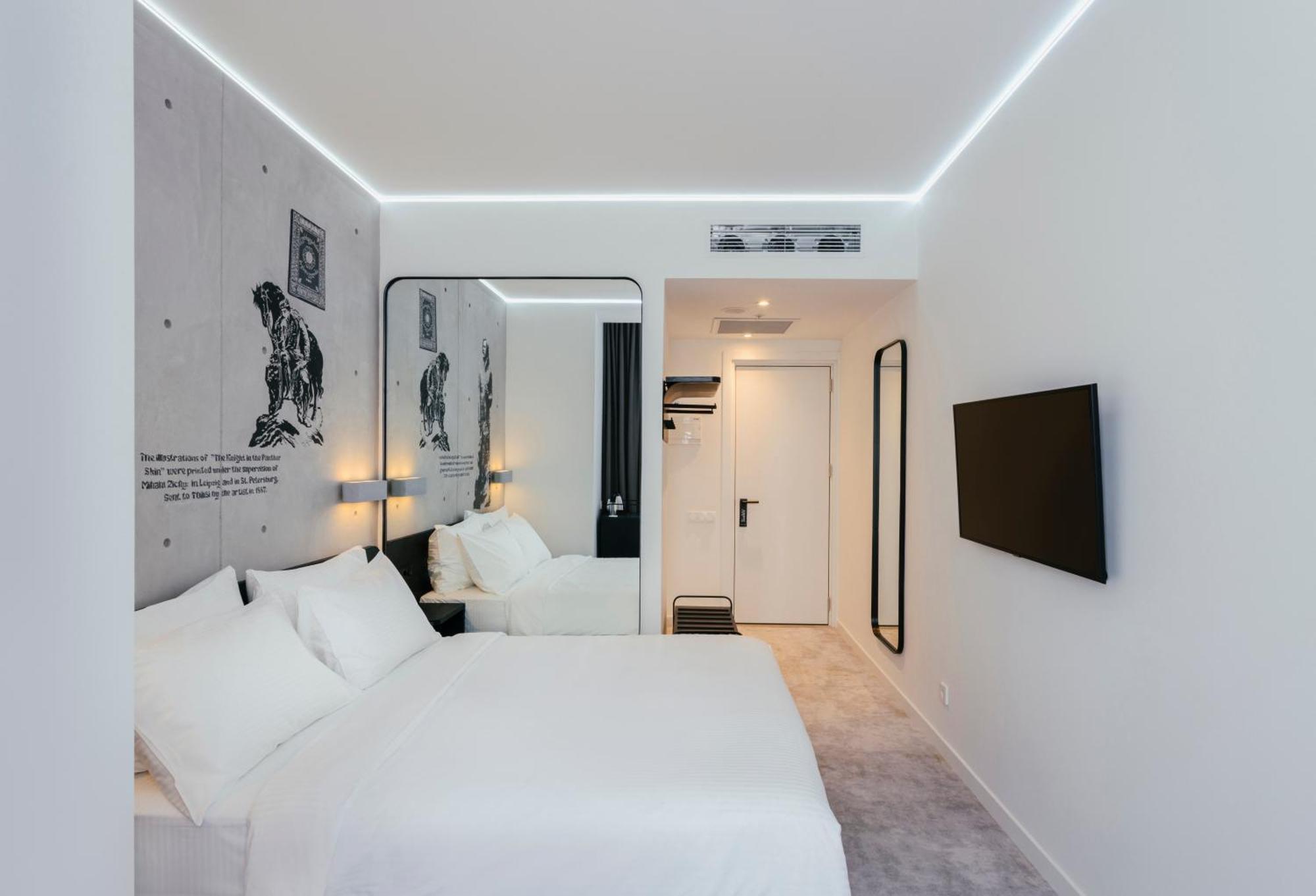 Hotel Golden Tulip Design Tbilissi Extérieur photo