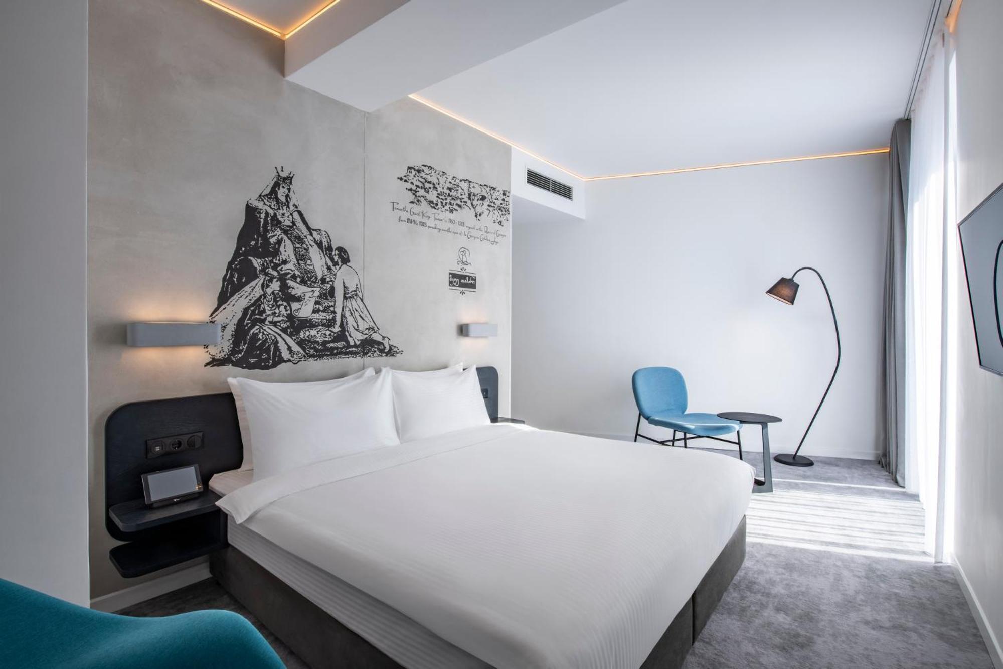 Hotel Golden Tulip Design Tbilissi Chambre photo