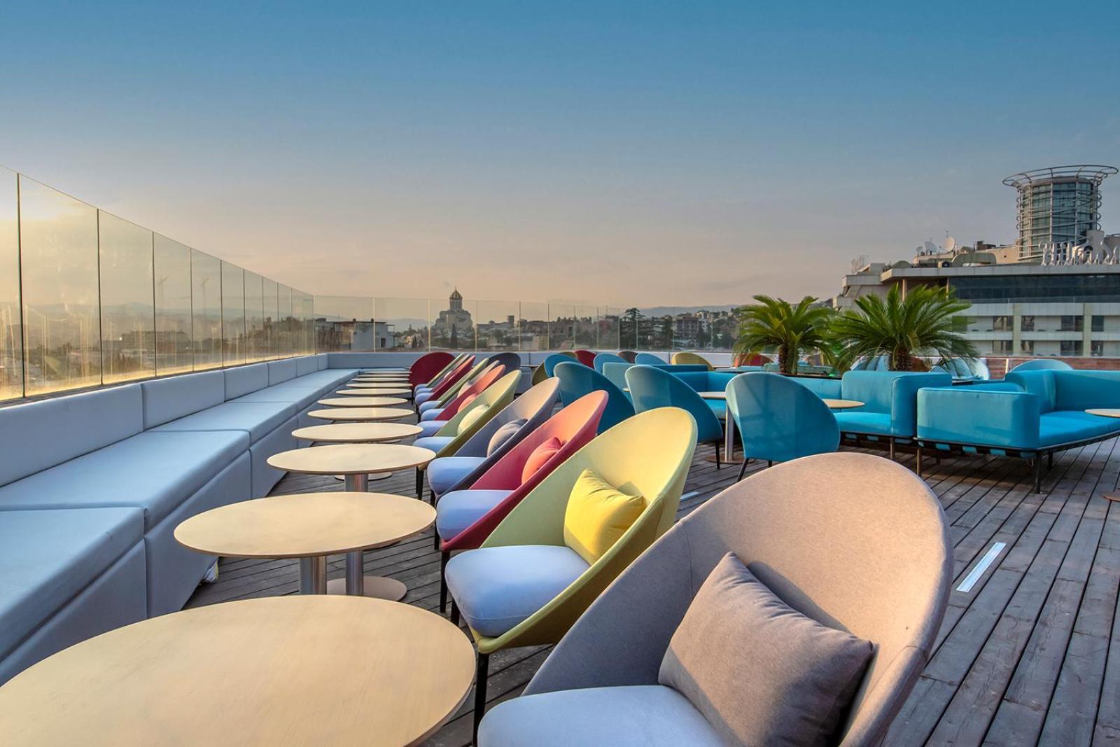Hotel Golden Tulip Design Tbilissi Extérieur photo